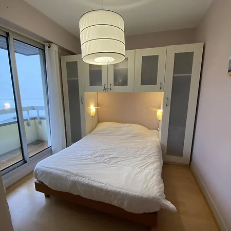 Renove A 20m De La Trestraou, 2 Ch, Court Sejour Possible, Animal Accepte - Fr-1-368-444 Perros-Guirec